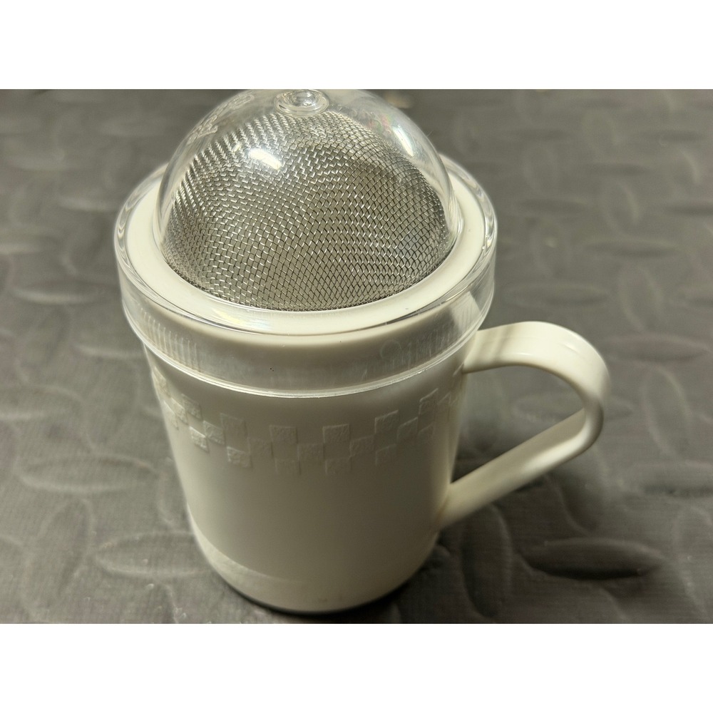 Pampered Chef Flour Sugar Shaker Duster 1695 Powdered Mesh Cap Vintage NWOT - Picture 3 of 7